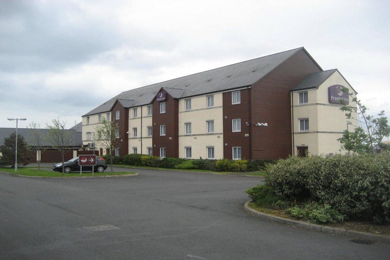 Premier Inn Carrickfergus Ngoại thất bức ảnh